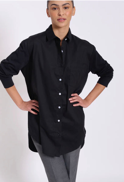 Preloved long sleeve button up oversized shirt