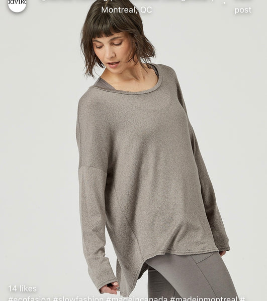 Advika - Amelia Light Weight Knit Split Back Top