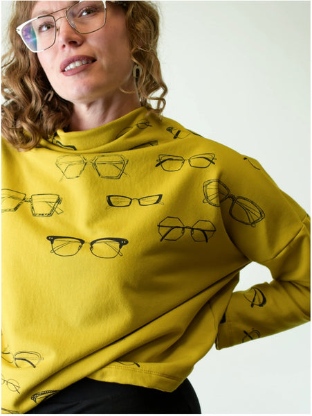 Funnel neck light sweatshirt