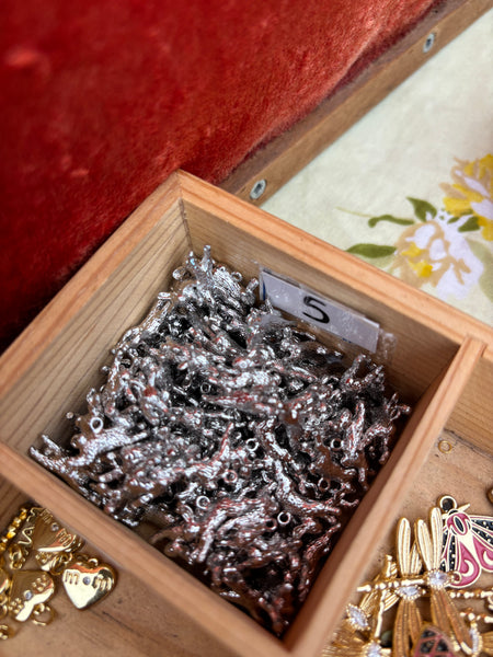Jewelry design parties