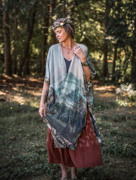 Market of Stars - Mid-length Starduster Kimono