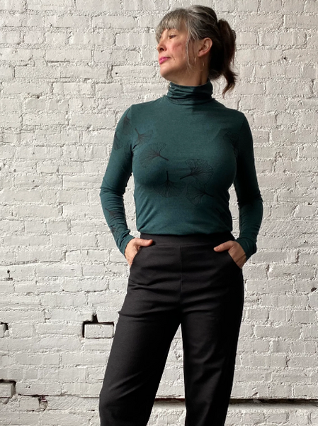 Turtleneck Long sleeve top by Smoking LIly